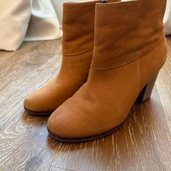 Cole Haan x Nike Air Cassidy Ankle Bootie - Picture 5 of 5